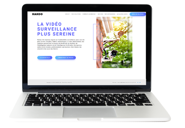 Plateforme Hakoo affichée sur un ordinateur portable